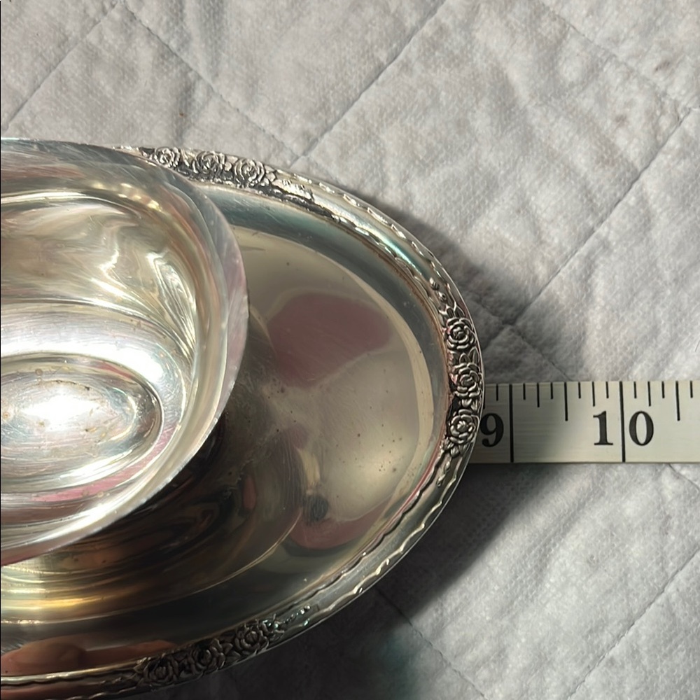 CAMILLE Elegant Silver Teacup and Saucer Set - Picture 9 of 11